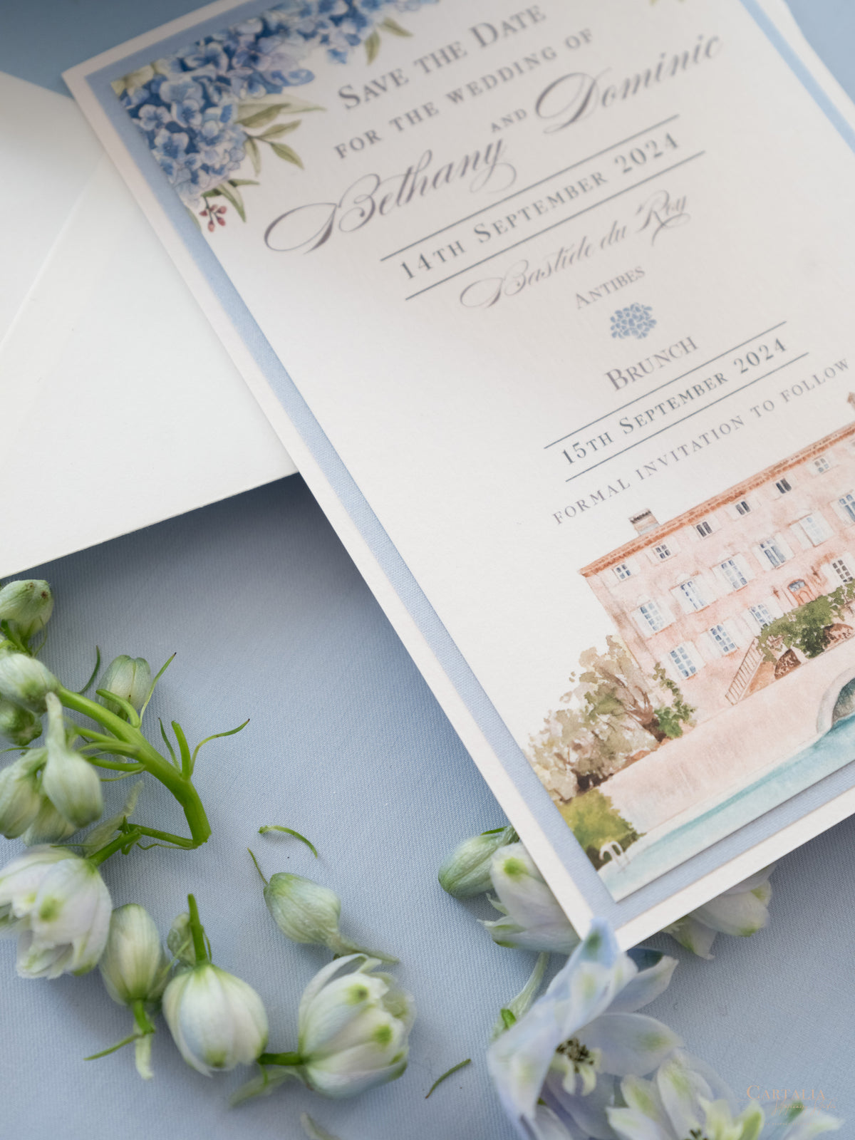 Invito personalizzato per la location del matrimonio in acquerello con lamina d'oro | Villa Regina Teodolinda | Lago di Como
