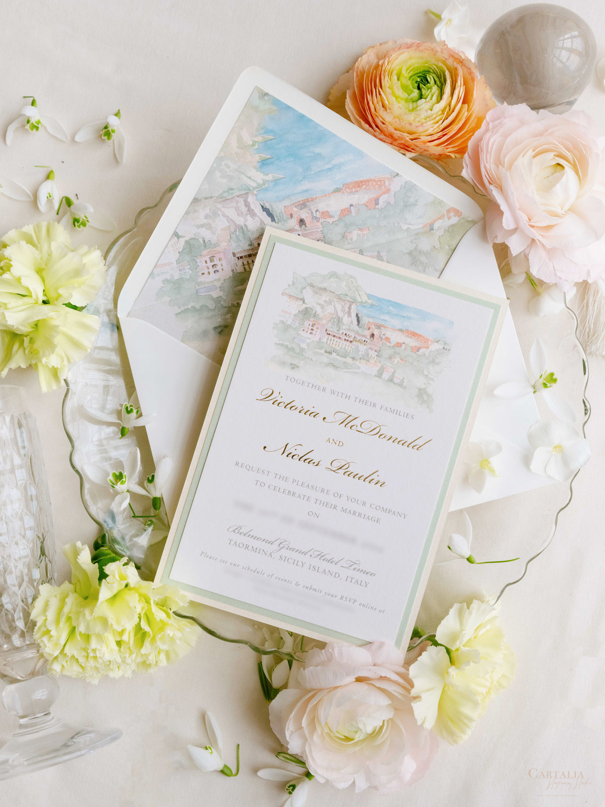 Invito personalizzato per la location del matrimonio in acquerello con lamina d'oro | Villa Regina Teodolinda | Lago di Como