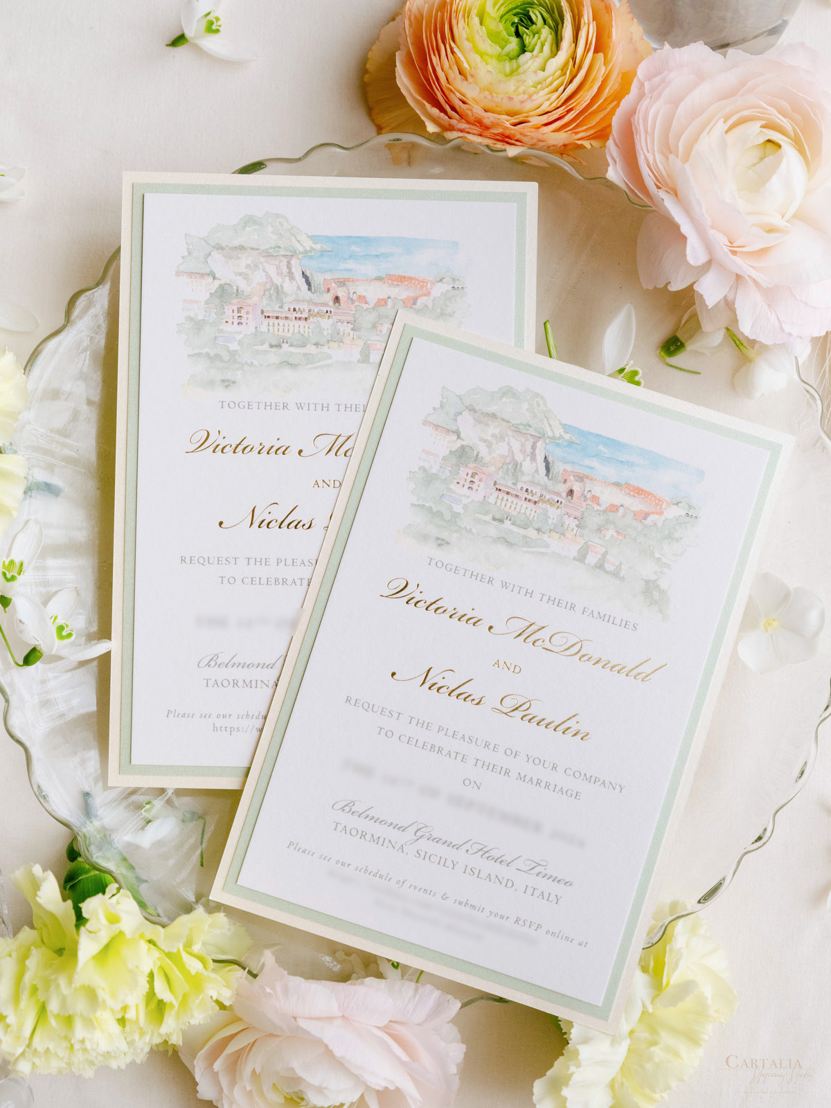 Invito personalizzato per la location del matrimonio in acquerello con lamina d'oro | Villa Regina Teodolinda | Lago di Como