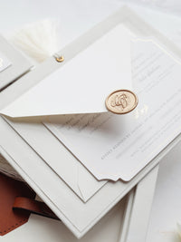 Luxury Velvet Hard Back Box & Tassel Invitation with Gold Foil Venue | Bespoke Commission G&P | Villa Balbiano, Lake Como