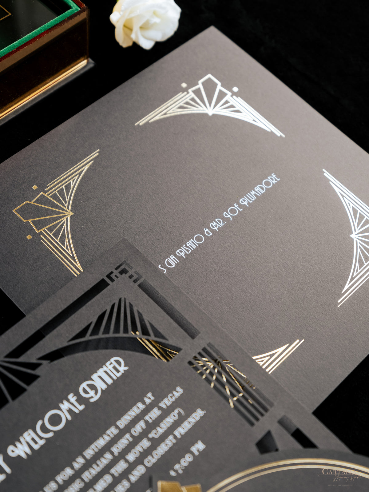 Caja a medida Art Deco Couture: Diseño personalizado 3D en negro y dorado | Comisión A&L a medida