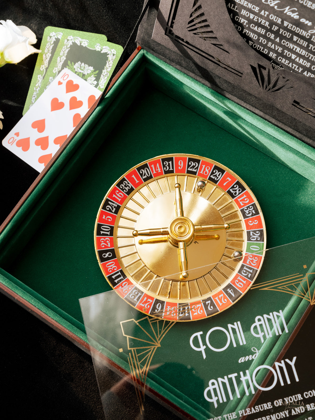 Caja a medida Art Deco Couture: Diseño personalizado 3D en negro y dorado | Comisión A&L a medida