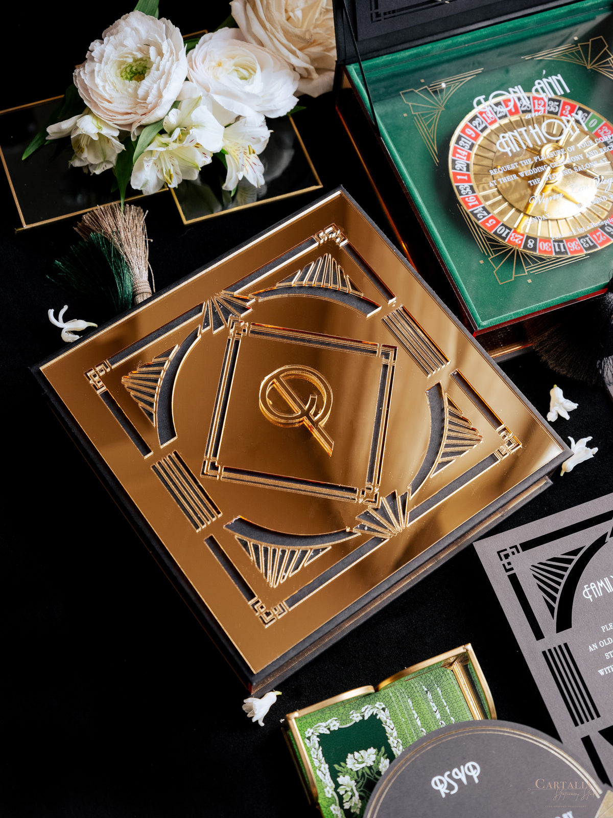 Caja a medida Art Deco Couture: Diseño personalizado 3D en negro y dorado | Comisión A&L a medida
