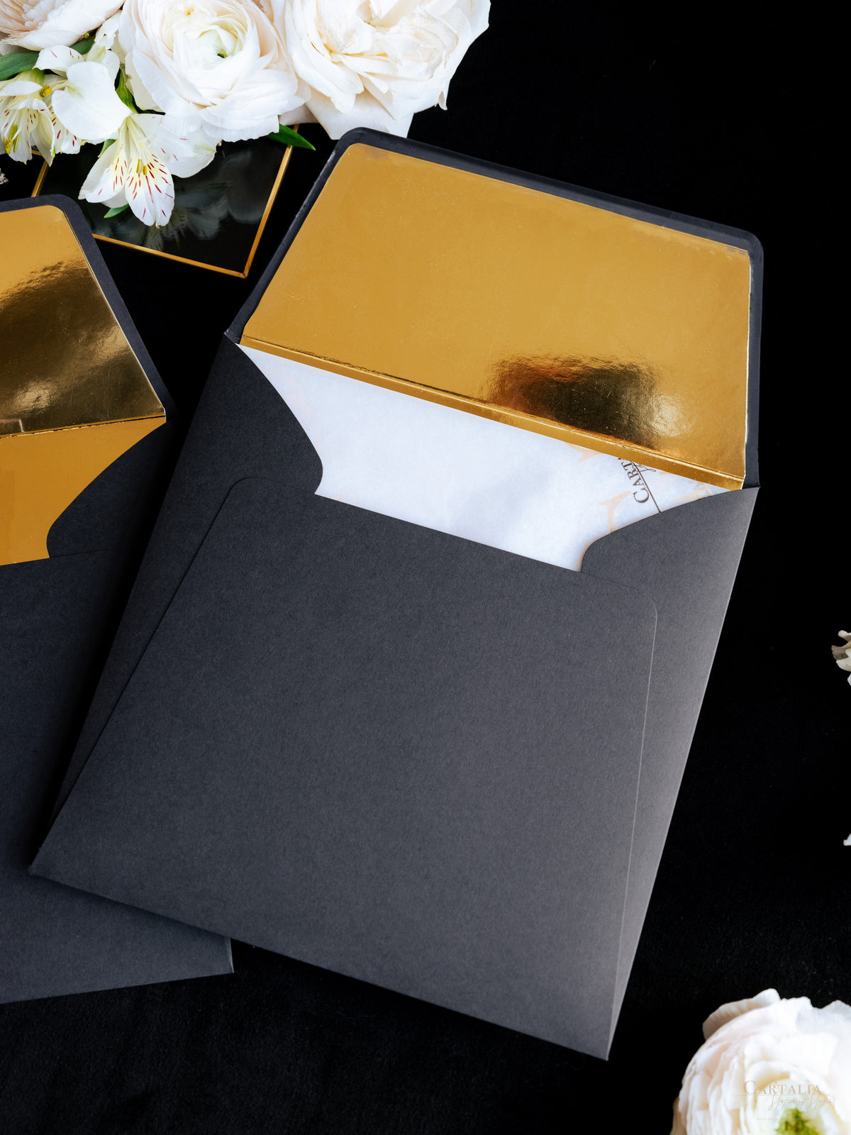 Caja a medida Art Deco Couture: Diseño personalizado 3D en negro y dorado | Comisión A&L a medida