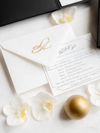 Tasca da sera con copertina rigida di lusso in bianco e nero con monogramma in lamina d'oro | Commissione su misura per A&M