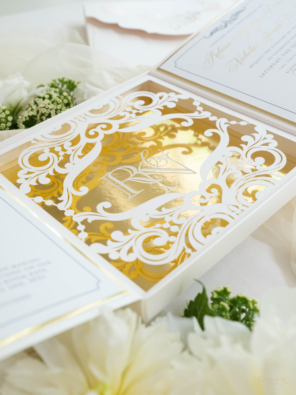 Golden Couture Bespoke Box : 3D Custom Design | Bespoke Commission R&N