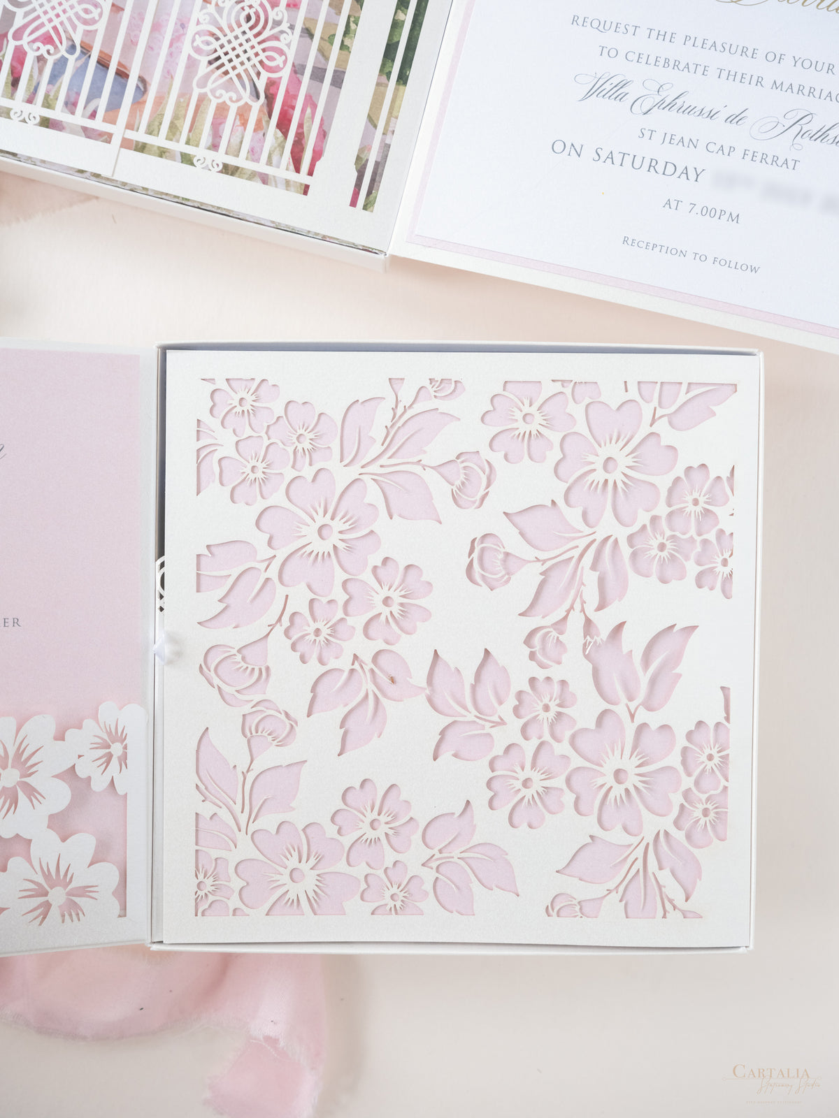 Invito con scatola 3D Couture su misura con cancello tagliato al laser | Sede di Villa Ephrussi | Commissione su misura M&J