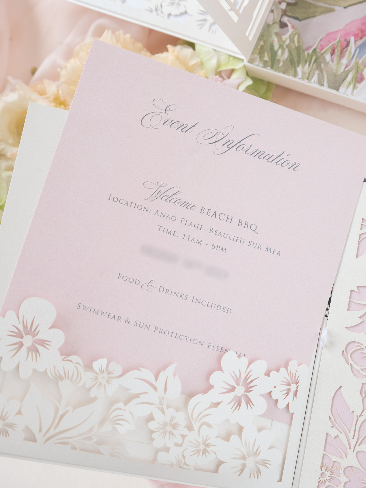 Invito con scatola 3D Couture su misura con cancello tagliato al laser | Sede di Villa Ephrussi | Commissione su misura M&J