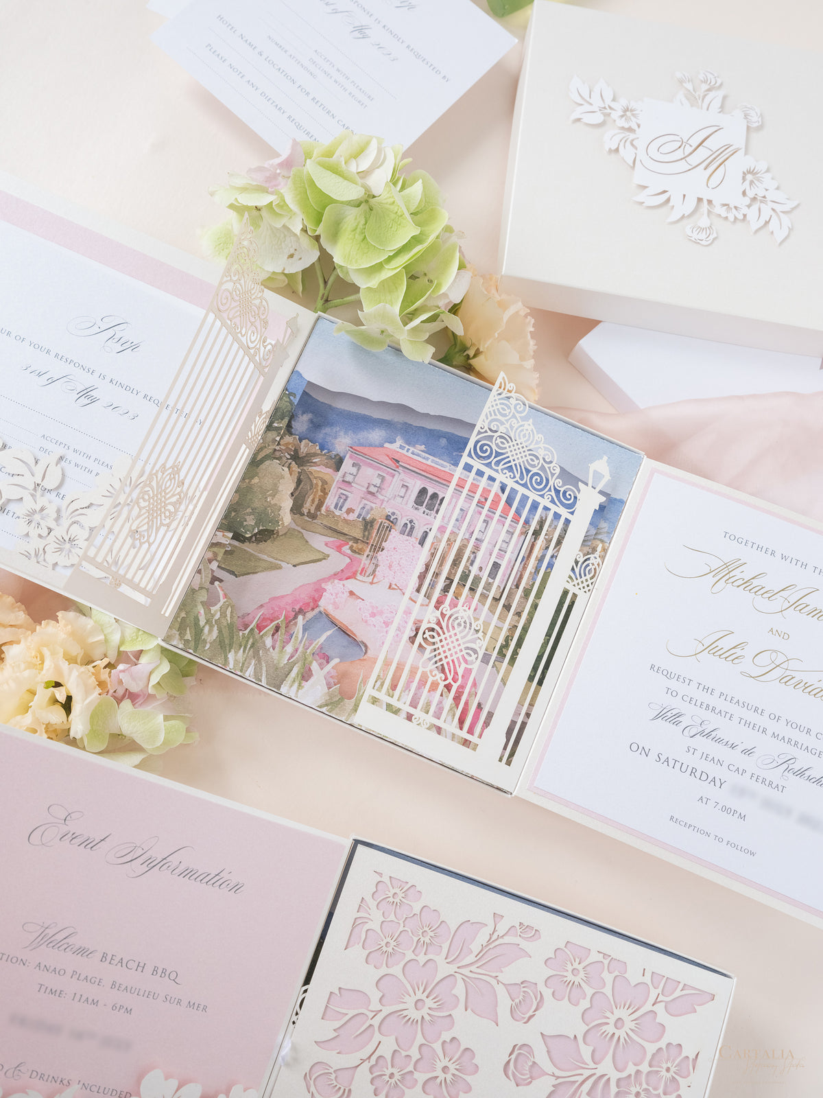 Invito con scatola 3D Couture su misura con cancello tagliato al laser | Sede di Villa Ephrussi | Commissione su misura M&J