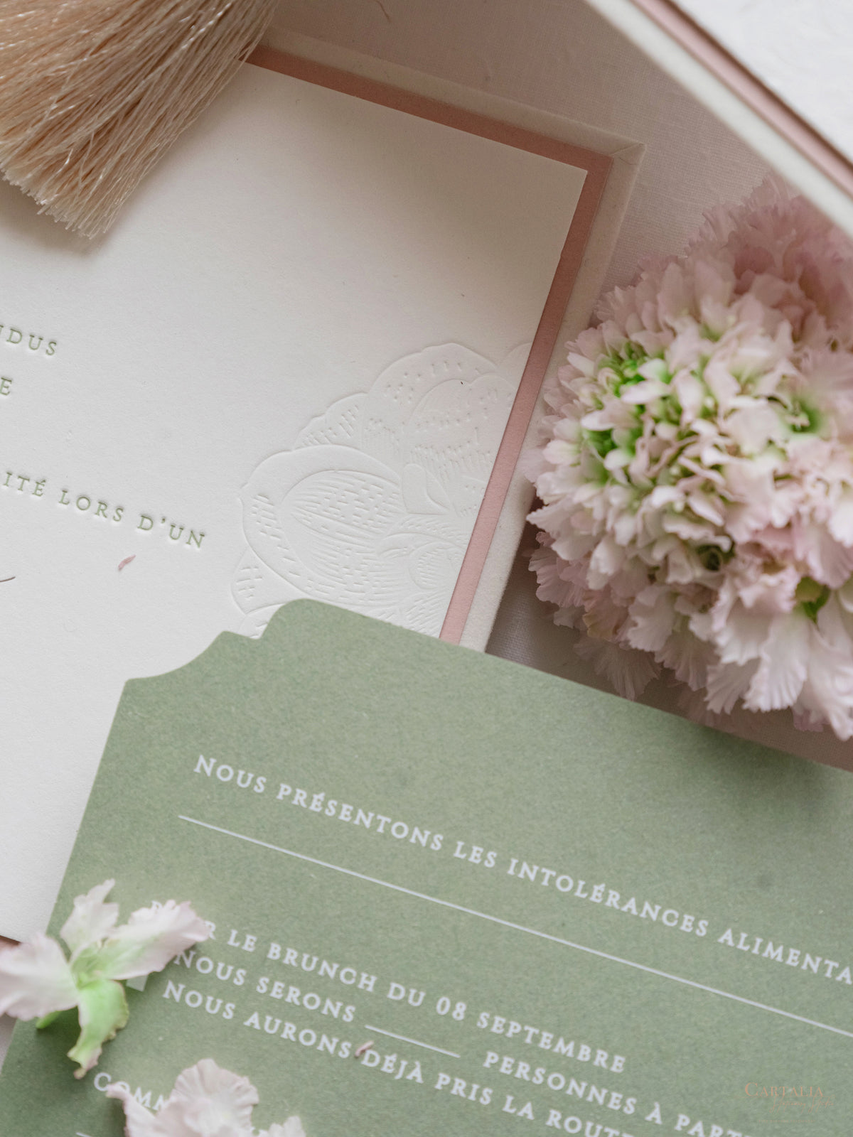 Luxury Velvet Hard Back Box Ivory Invitation | Bespoke Commission M&P