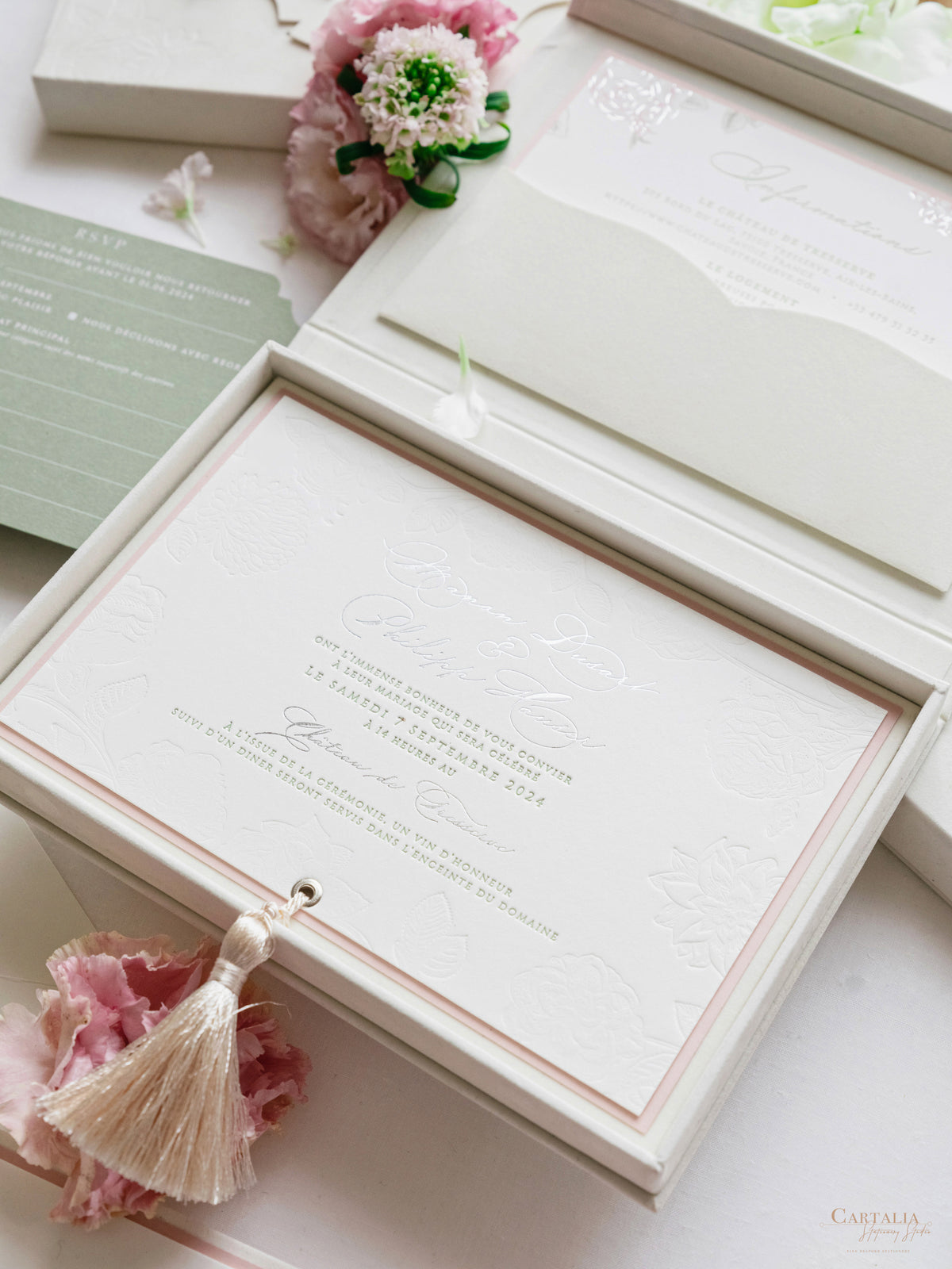 Luxury Velvet Hard Back Box Ivory Invitation | Bespoke Commission M&P