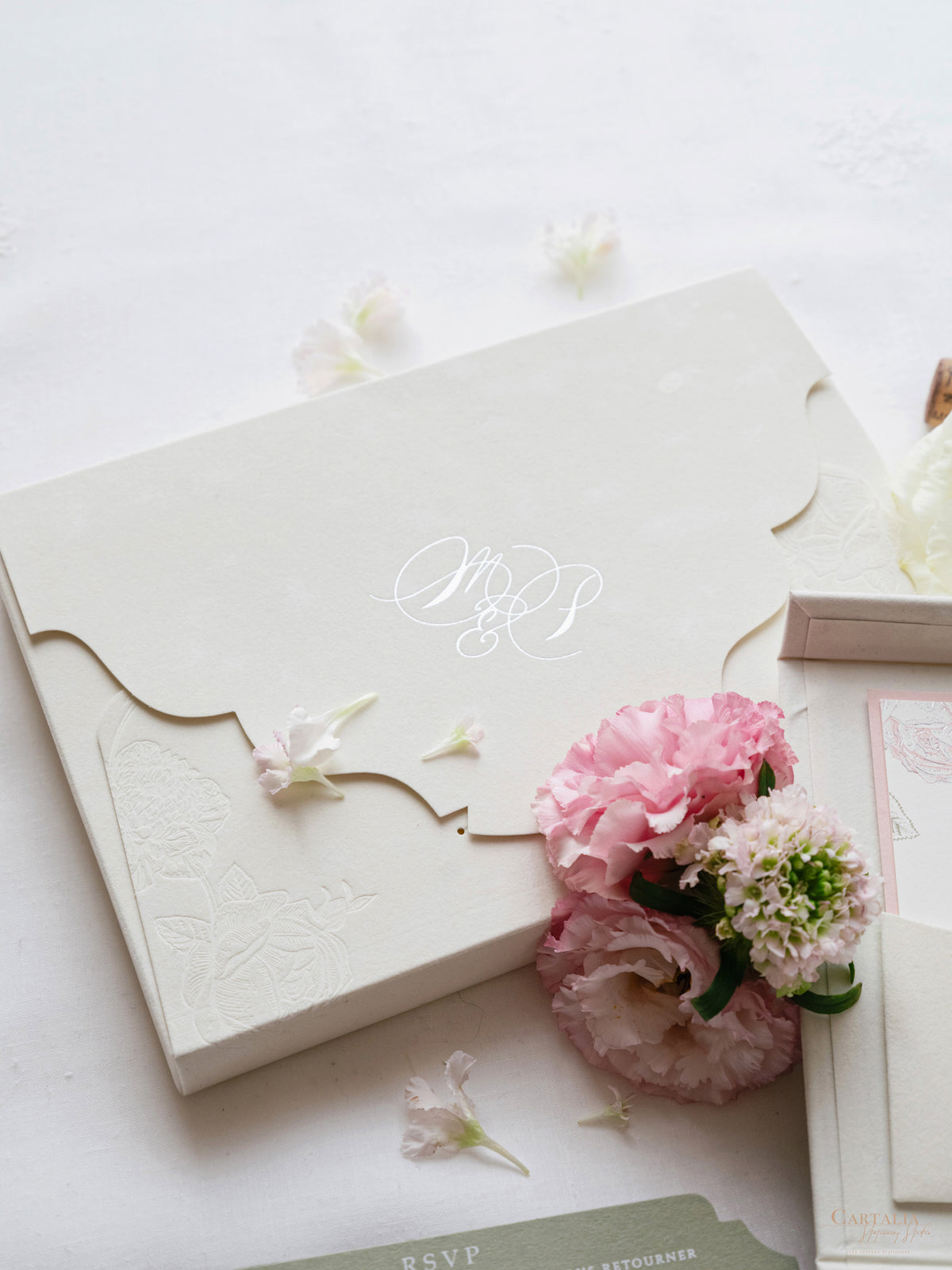 Luxury Velvet Hard Back Box Ivory Invitation | Bespoke Commission M&P