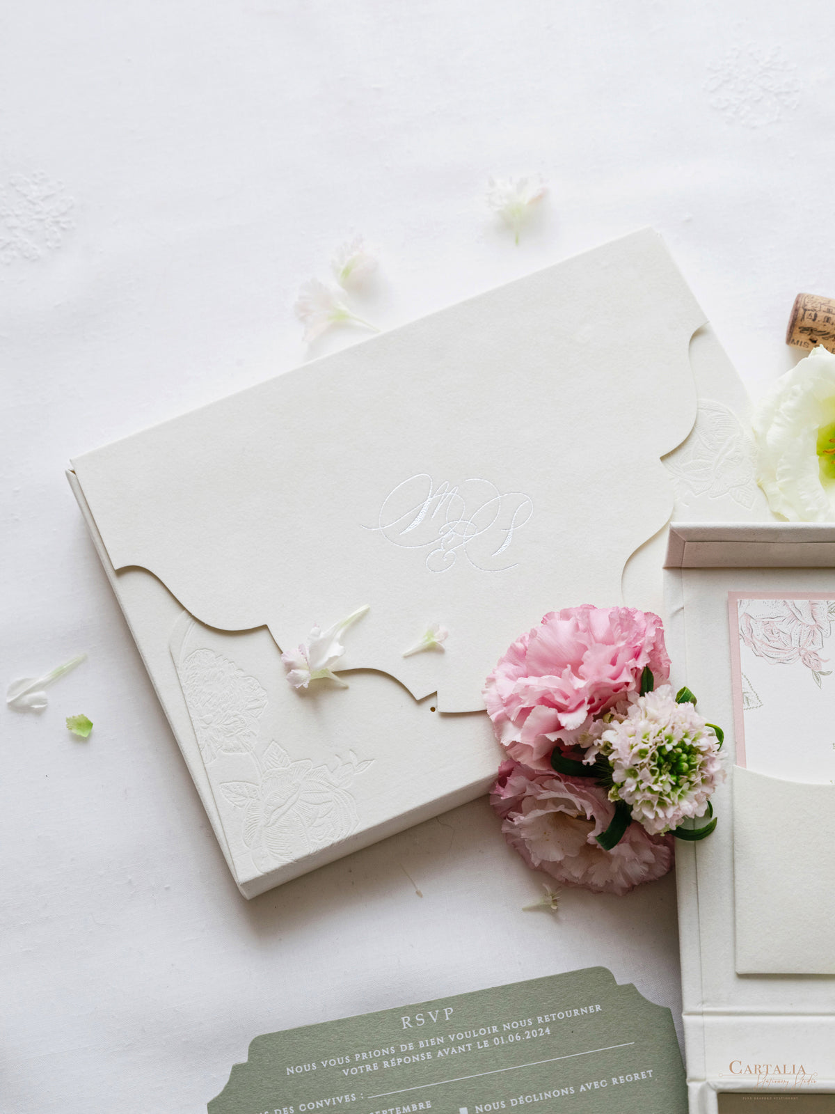 Luxury Velvet Hard Back Box Ivory Invitation | Bespoke Commission M&P