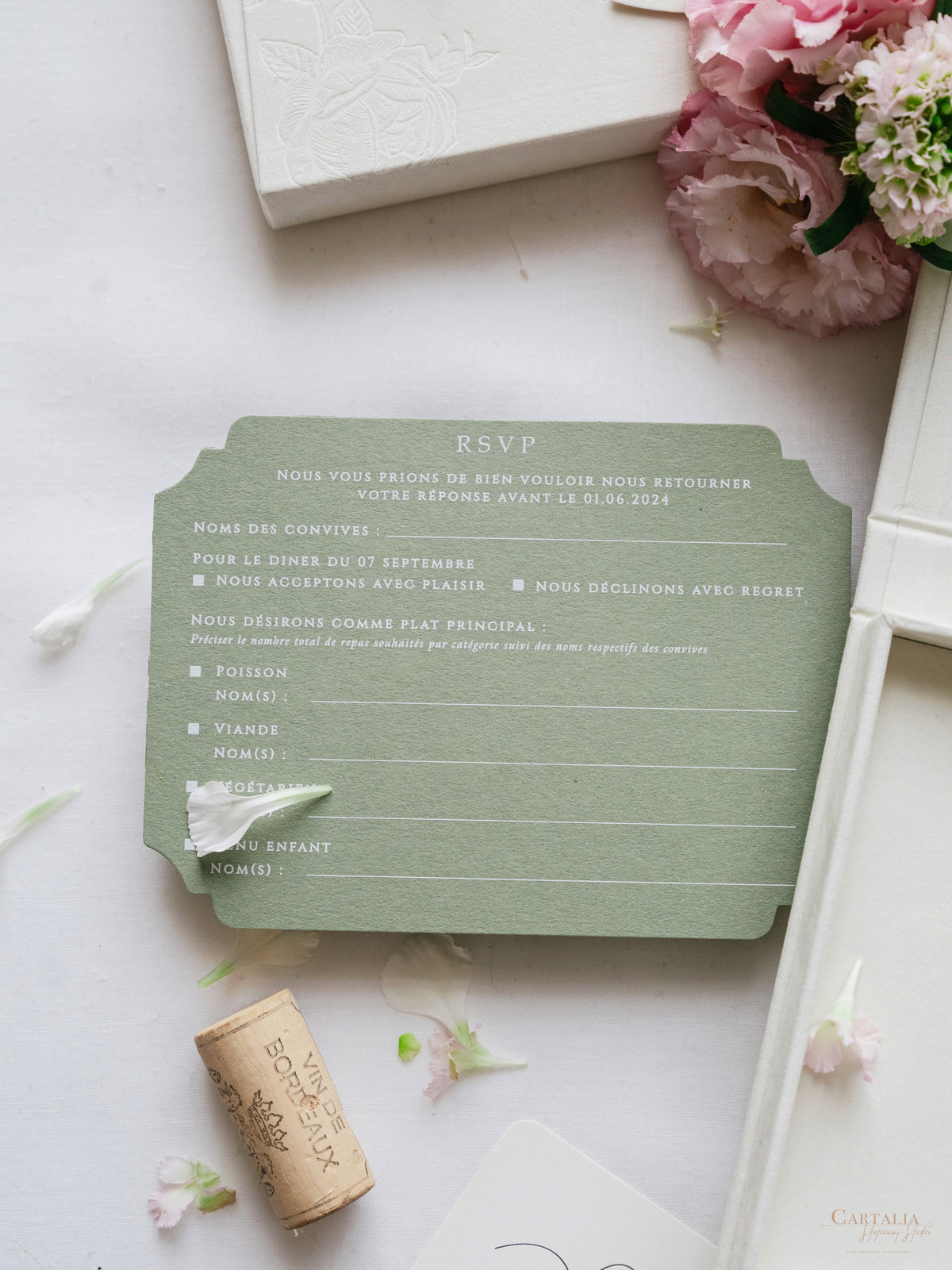 Luxury Velvet Hard Back Box Ivory Invitation | Bespoke Commission M&P