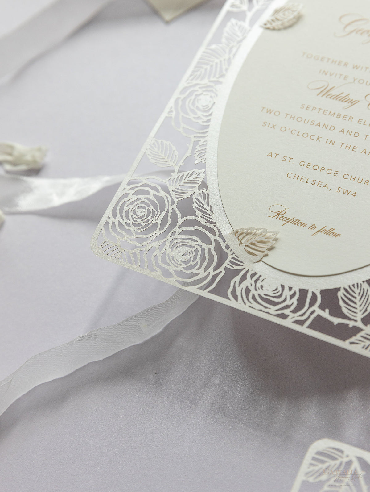 Champagne Romantic Roses Mirror Laser Cut le jour du mariage Invitation