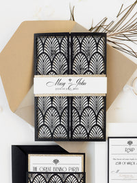 Invitación de lujo brillante Art Deco de los años 20 Gatsby Gate cortada con láser para el día de la boda con sobres dorados