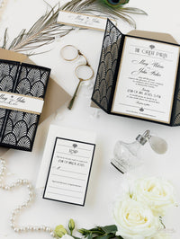 Invitación de lujo brillante Art Deco de los años 20 Gatsby Gate cortada con láser para el día de la boda con sobres dorados