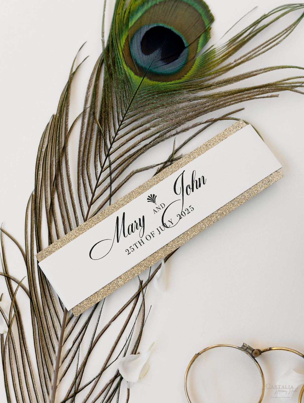 Invitación de lujo brillante Art Deco de los años 20 Gatsby Gate cortada con láser para el día de la boda con sobres dorados