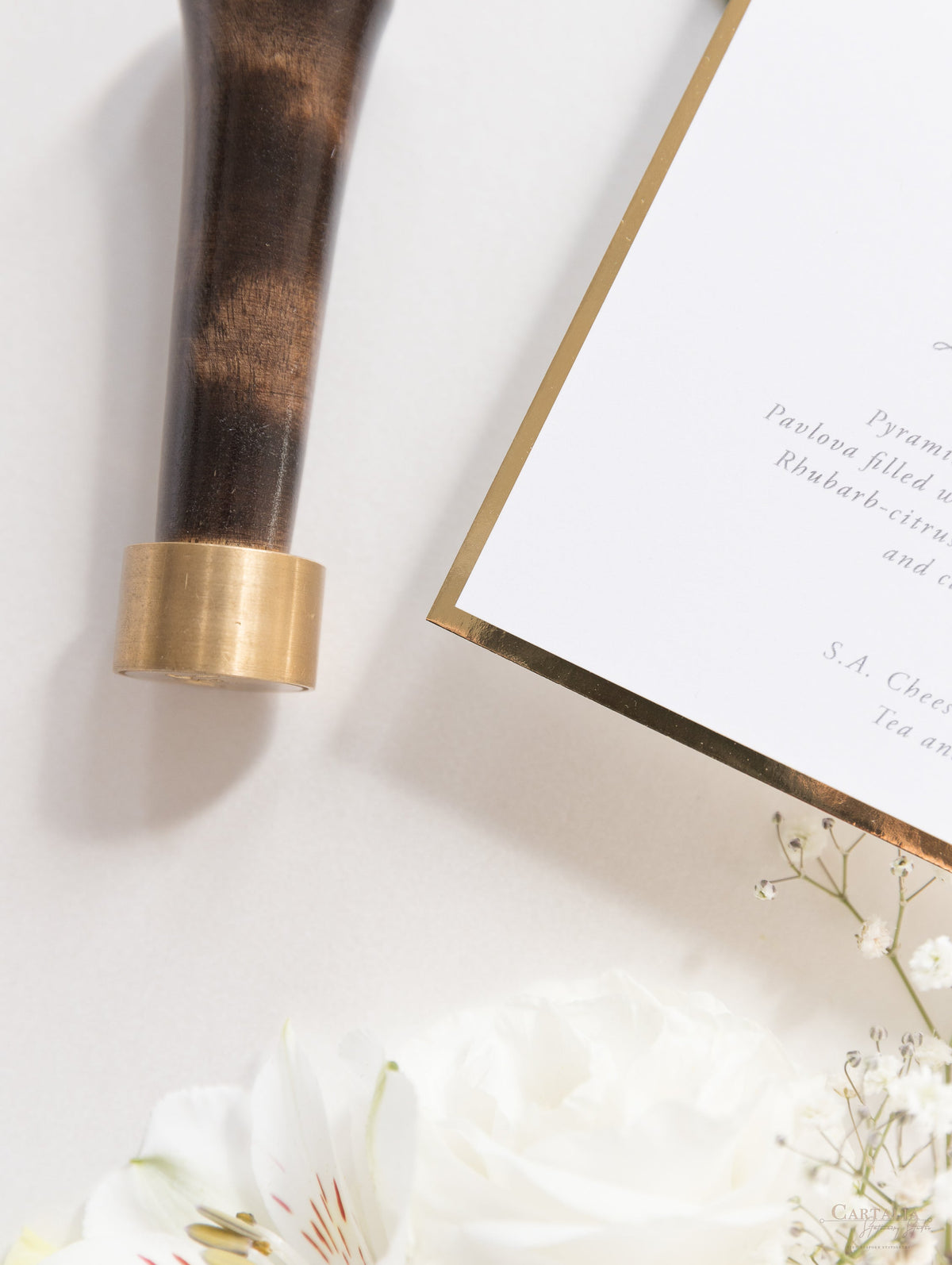 Menu sigillo di ceralacca su misura Cupido Amore con finiture in lamina d'oro