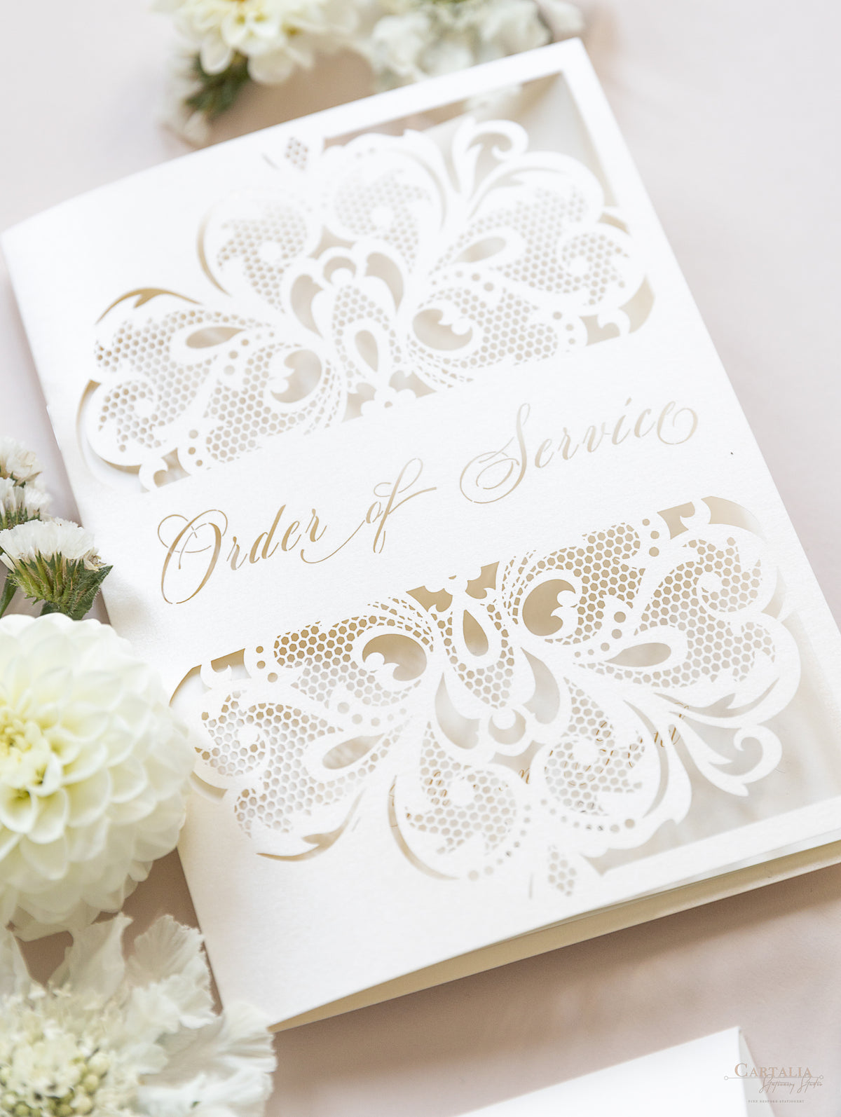 Ordine di servizio in pizzo tagliato al laser Champagne Opulence