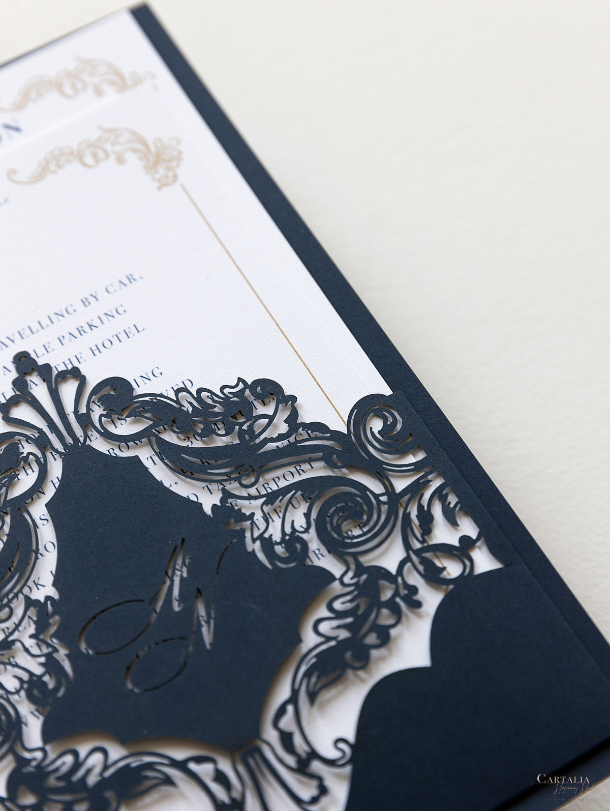 Suite tascabile classica di lusso blu scuro e oro con lamina d'oro e matrimonio con 3 inserti ripiegabili