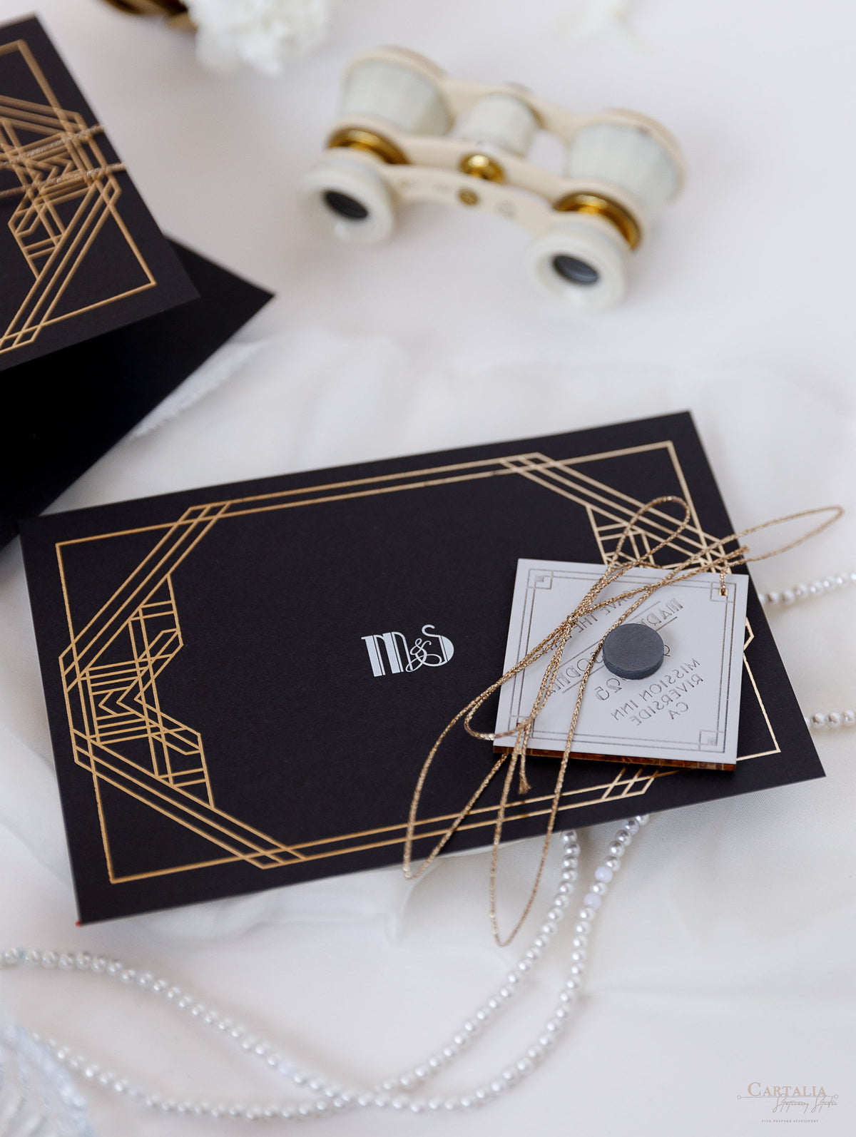 Art déco Great Gatsby Save the Date Gold Mirror Geometric Plexi Magnet