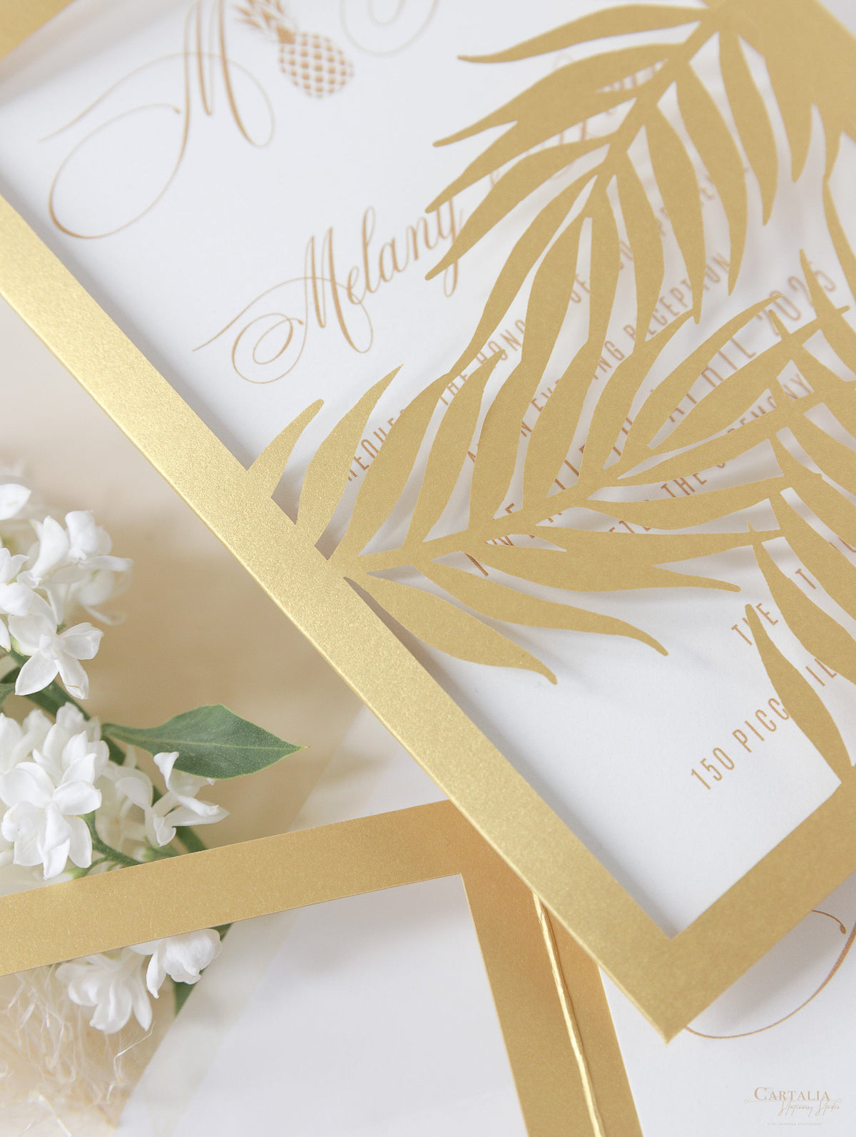 Noche Dorada Con Hojas De Palma Colección De Invitaciones De Destino Tropical Cortadas Con Láser