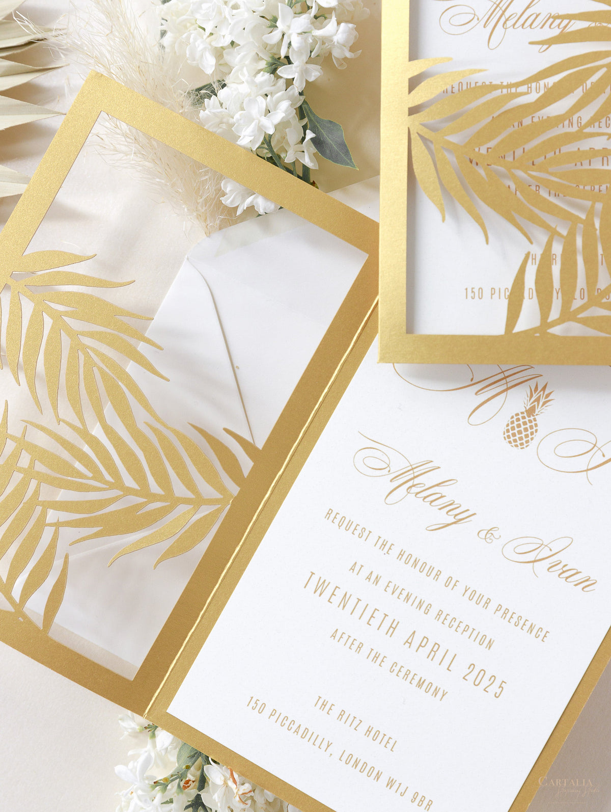 Noche Dorada Con Hojas De Palma Colección De Invitaciones De Destino Tropical Cortadas Con Láser