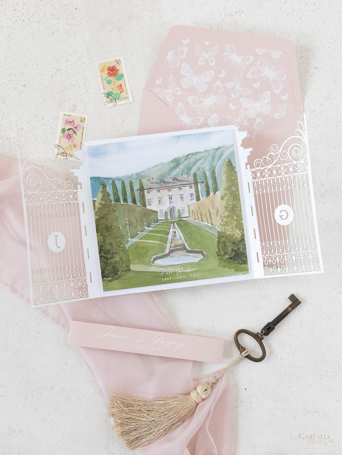 Invitación de boda en Villa Balbiano, lugar en el Lago Como Reserve la fecha | Comisión a medida J&G