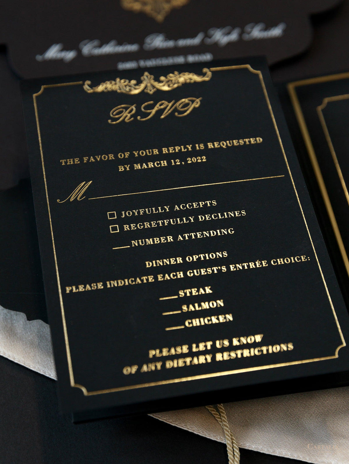 Suite pieghevole per invito in lamina d'oro di lusso in velluto nero per il giorno del matrimonio, RSVP, scheda informativa con tasca tagliata al laser