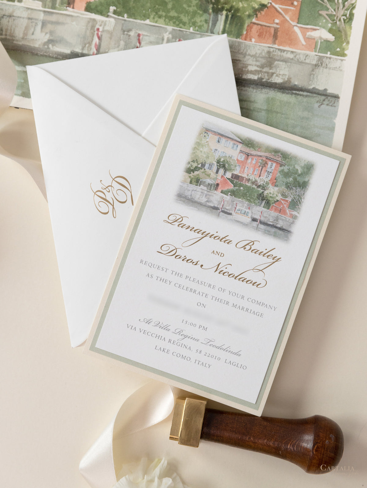 Invito personalizzato per la location del matrimonio in acquerello con lamina d'oro | Villa Regina Teodolinda | Lago di Como