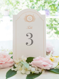 Cartes de numéro de table de luxe en arc de luxe | Villa del Balbianello, mariage du lac Como