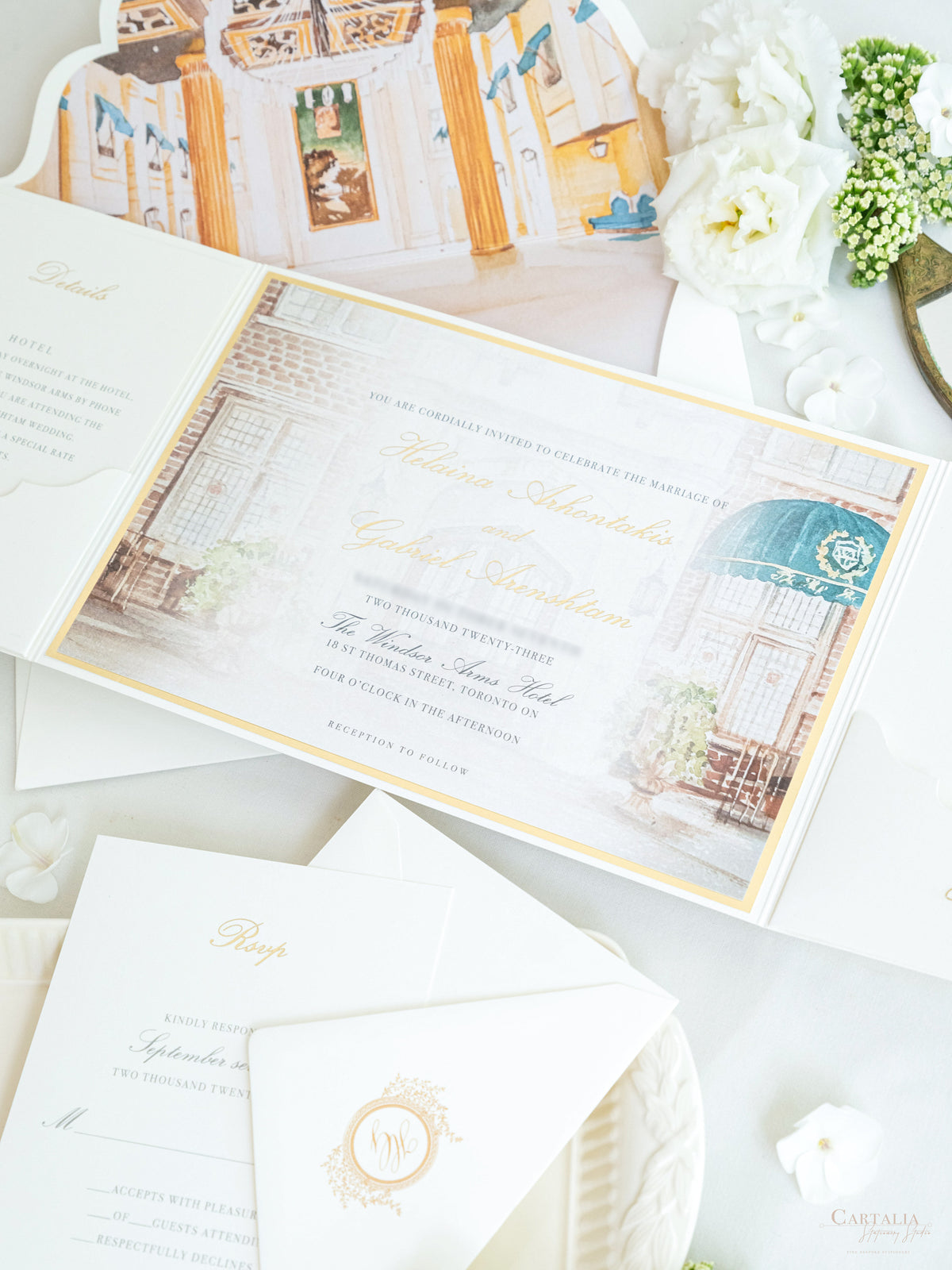 Invito a nozze di lusso con BESPOKE | Monogramma in lamina d'oro | Pittura per ambienti ad acquerello | Il Windsor Arms Hotel, Toronto