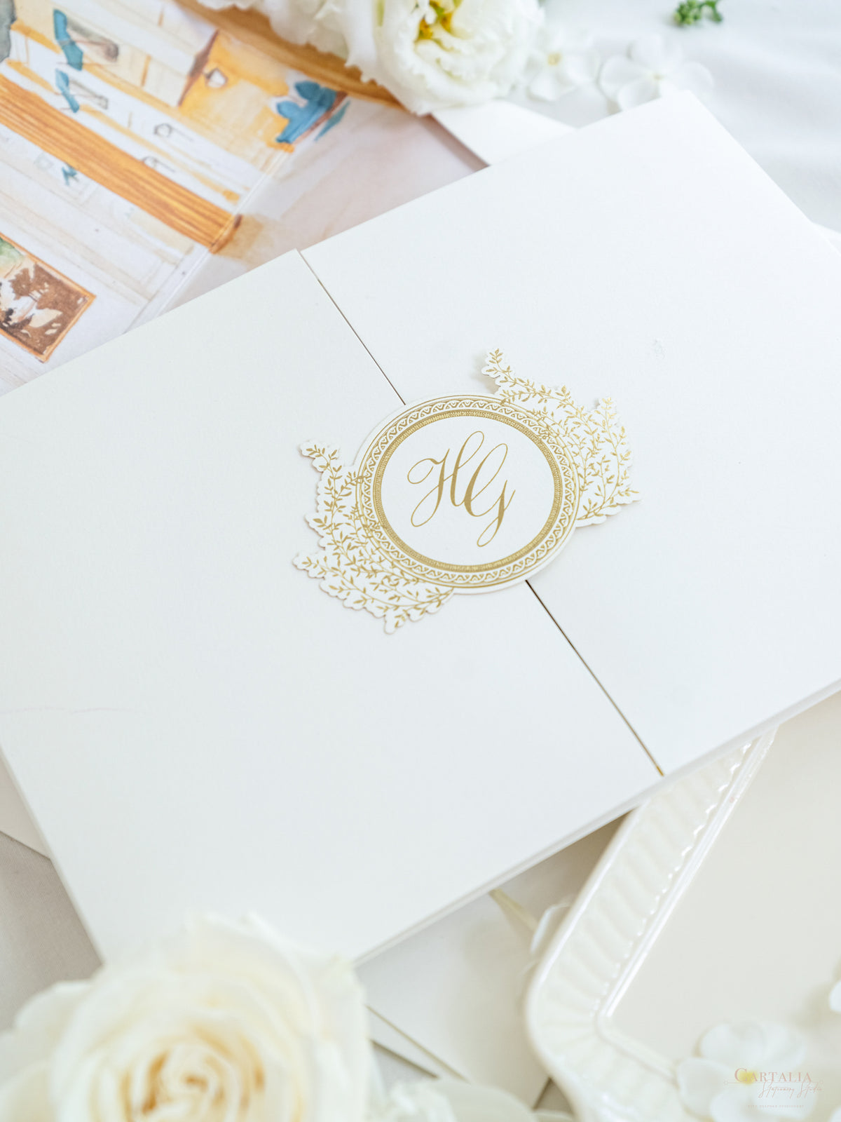 Invitation de mariage de luxe avec sur mesure | Monogramme d'or en feuille d'or | Peinture de lieu aquarelle | Le Windsor Arms Hotel, Toronto