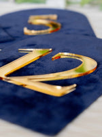 Bespoke Velvet Table Number | Monogram 3D Gold Plexi