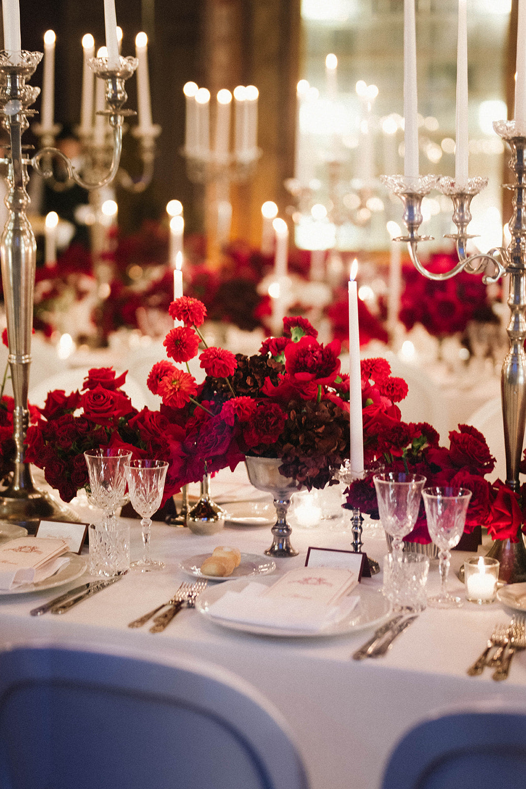 Invitation de luxe en lin, couverture rigide, feuille d'or, pompon et sceau de cire, avec lieu personnalisé | Villa Cetinale, Sienne, Toscane