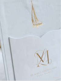 Invitation en boîte à dos dur et ruban en velours de luxe 3D avec lieu d'or | Commission sur mesure L&M