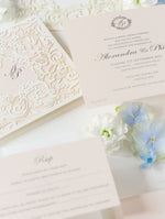 Cartella estraibile con taglio laser Magic Garden Butterfly nei colori metallizzati Avorio e Blush con RSVP