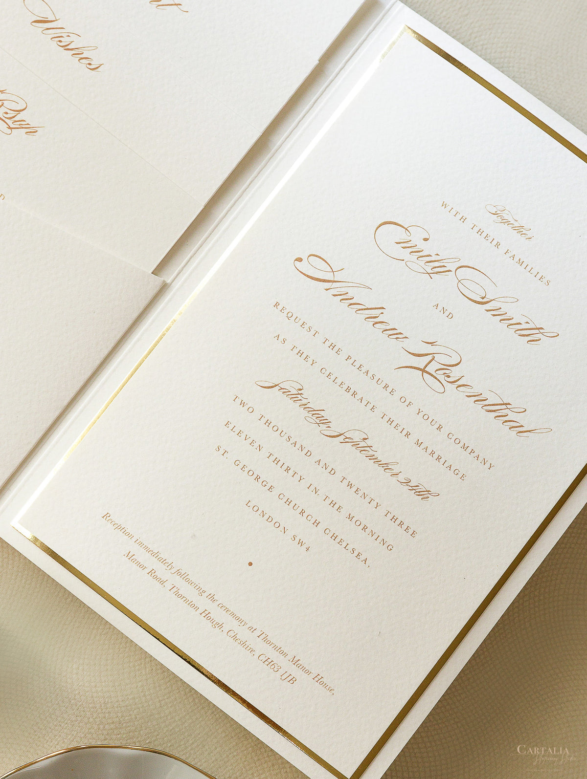 Pold de poche classique de luxe avec 4 inserts Suite d'invitation de mariage avec papier d'or