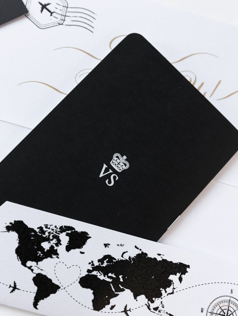 Portafoglio da viaggio FOLDER bianco e nero: suite di inviti per passaporto di nozze di lusso in tasca e etichetta a specchio dorata
