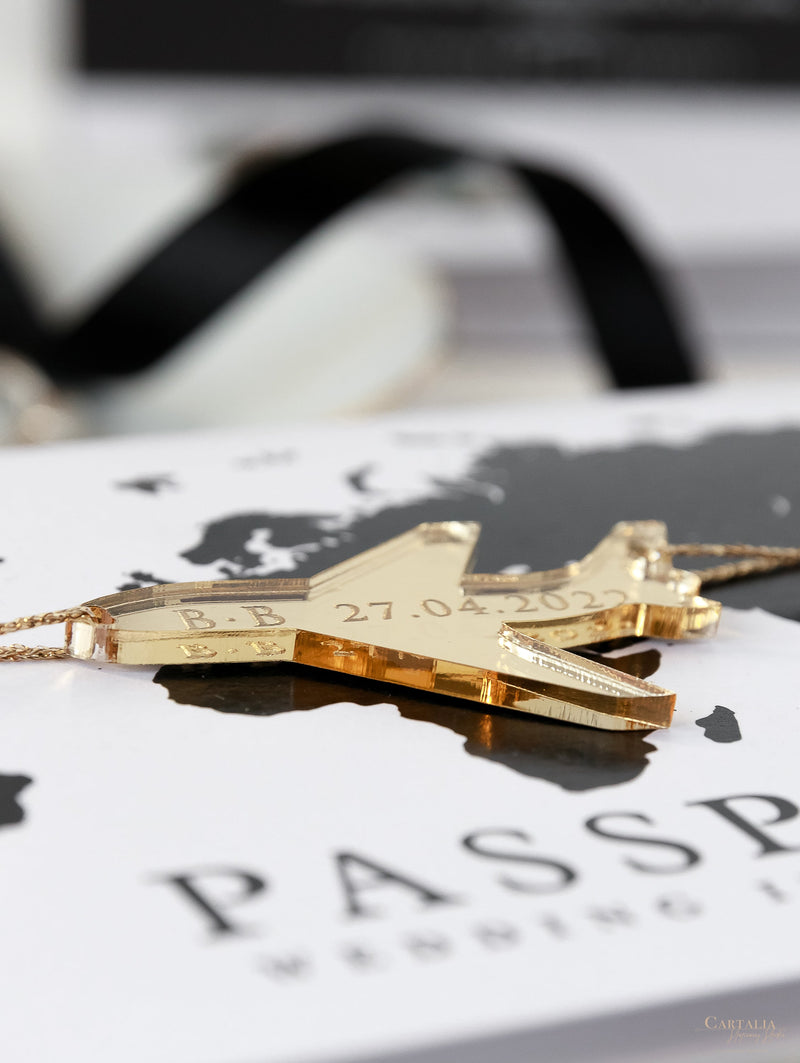 Portafoglio da viaggio FOLDER bianco e nero: suite di inviti per passaporto di nozze di lusso in tasca e etichetta a specchio dorata