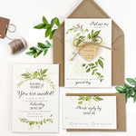 Invito serale con set di nozze rustiche con fogliame verde