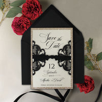 Opulence Luxury Gatefold Save the Date con glitter dorati e busta