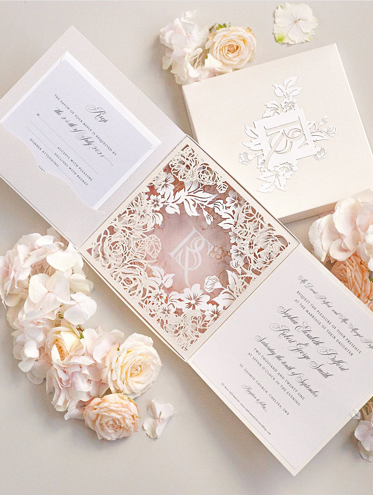 Box Box Invitation Wedding invitation box design | Beachweddingtips.com