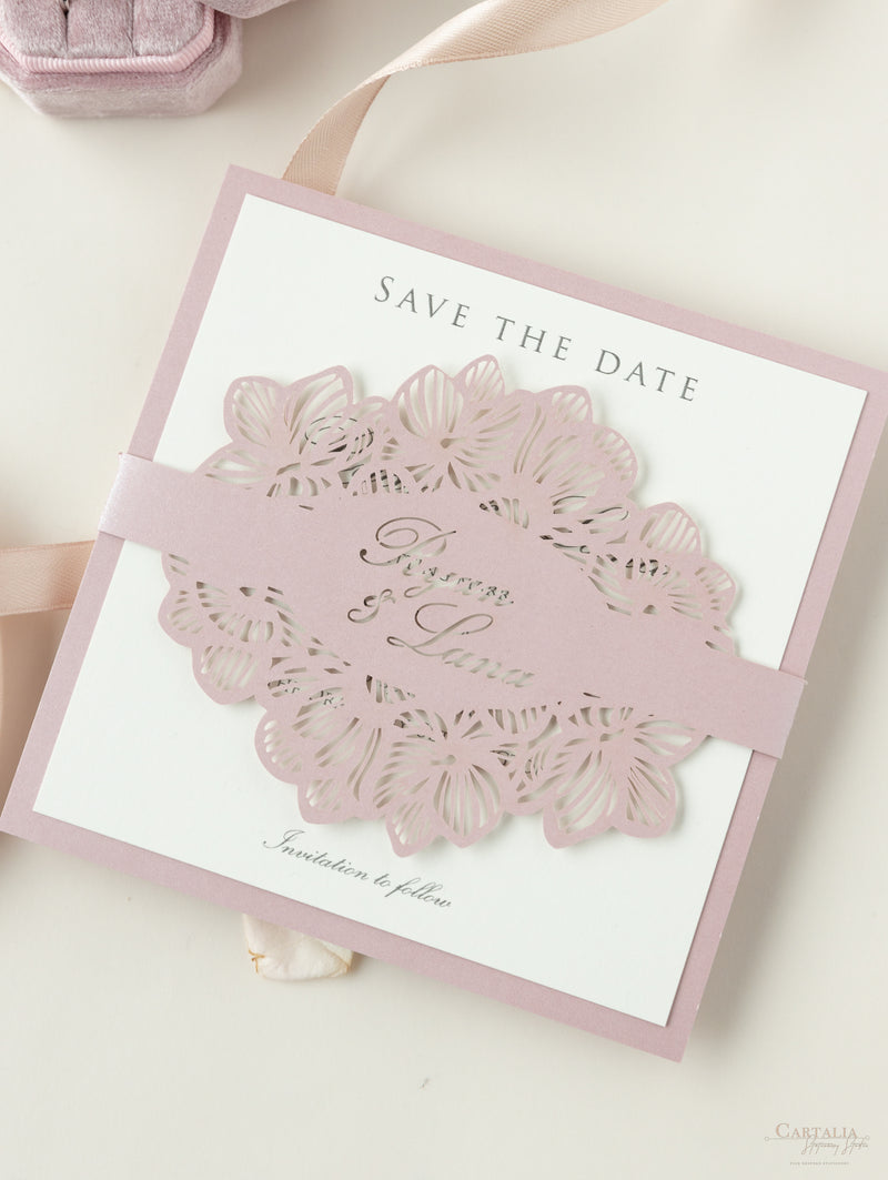 Salva la data Biglietto di nozze con orchidea intricata LaserCut