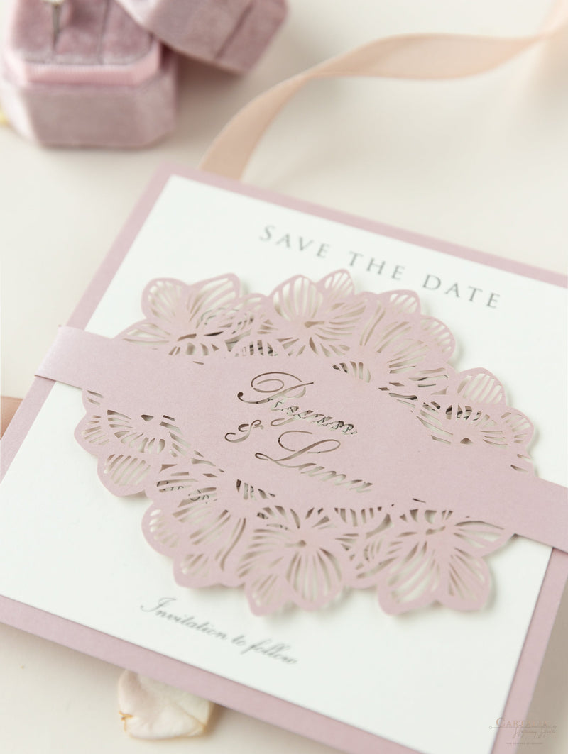 Salva la data Biglietto di nozze con orchidea intricata LaserCut