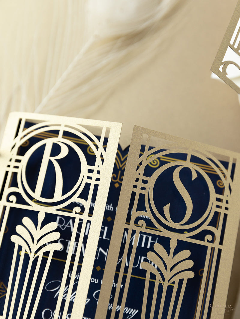 Invito per il giorno delle nozze apribile con taglio laser Art Déco dorato del Grande Gatsby