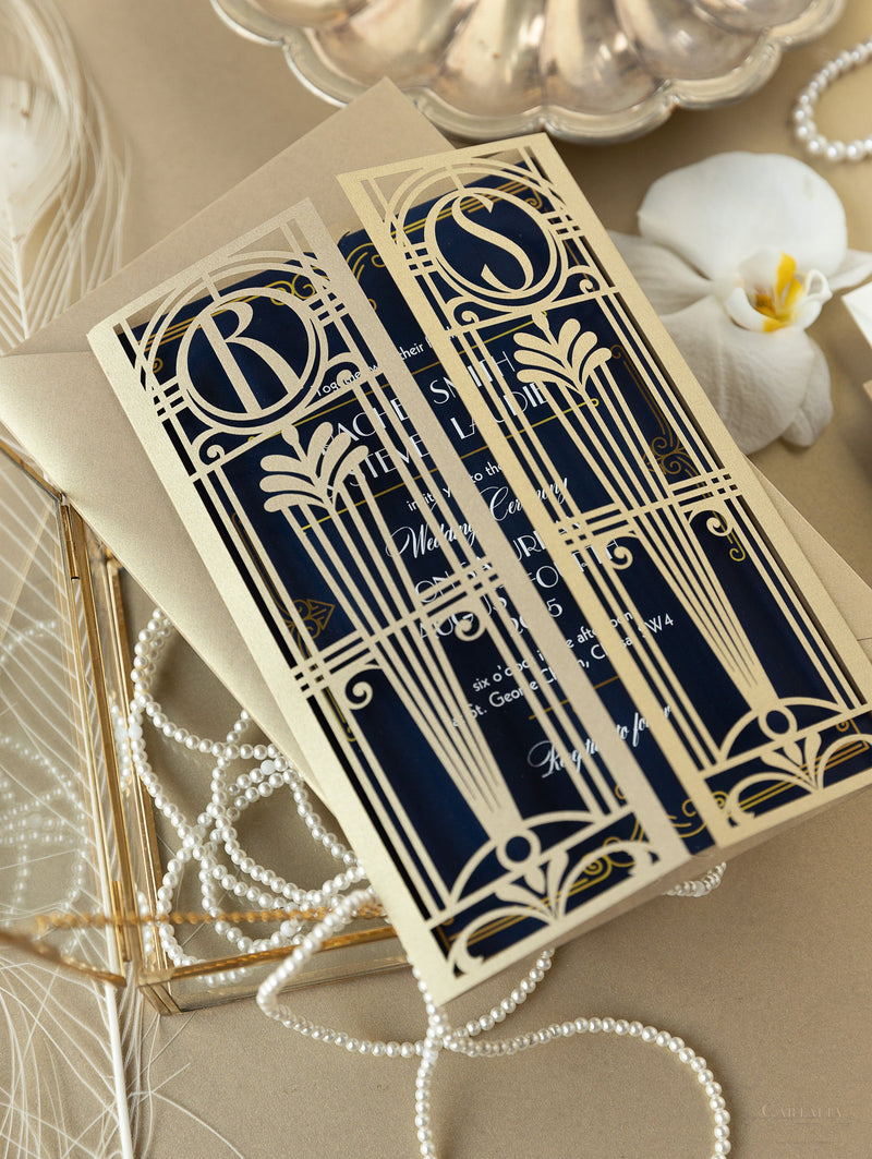 Invito per il giorno delle nozze apribile con taglio laser Art Déco dorato del Grande Gatsby