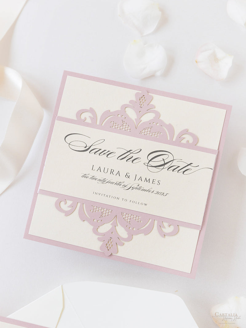 Collezione Blush e Crema Biglietto di nozze Save the Date tagliato al laser