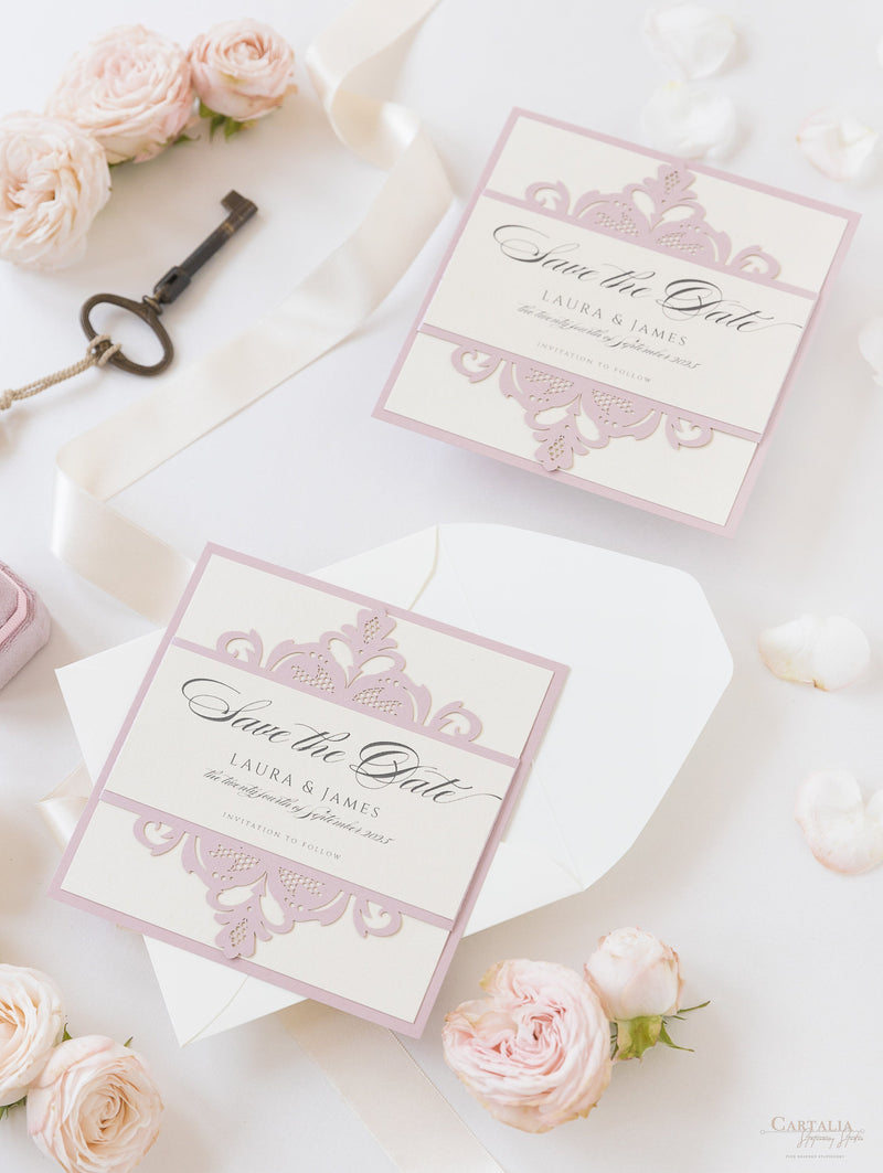 Collezione Blush e Crema Biglietto di nozze Save the Date tagliato al laser